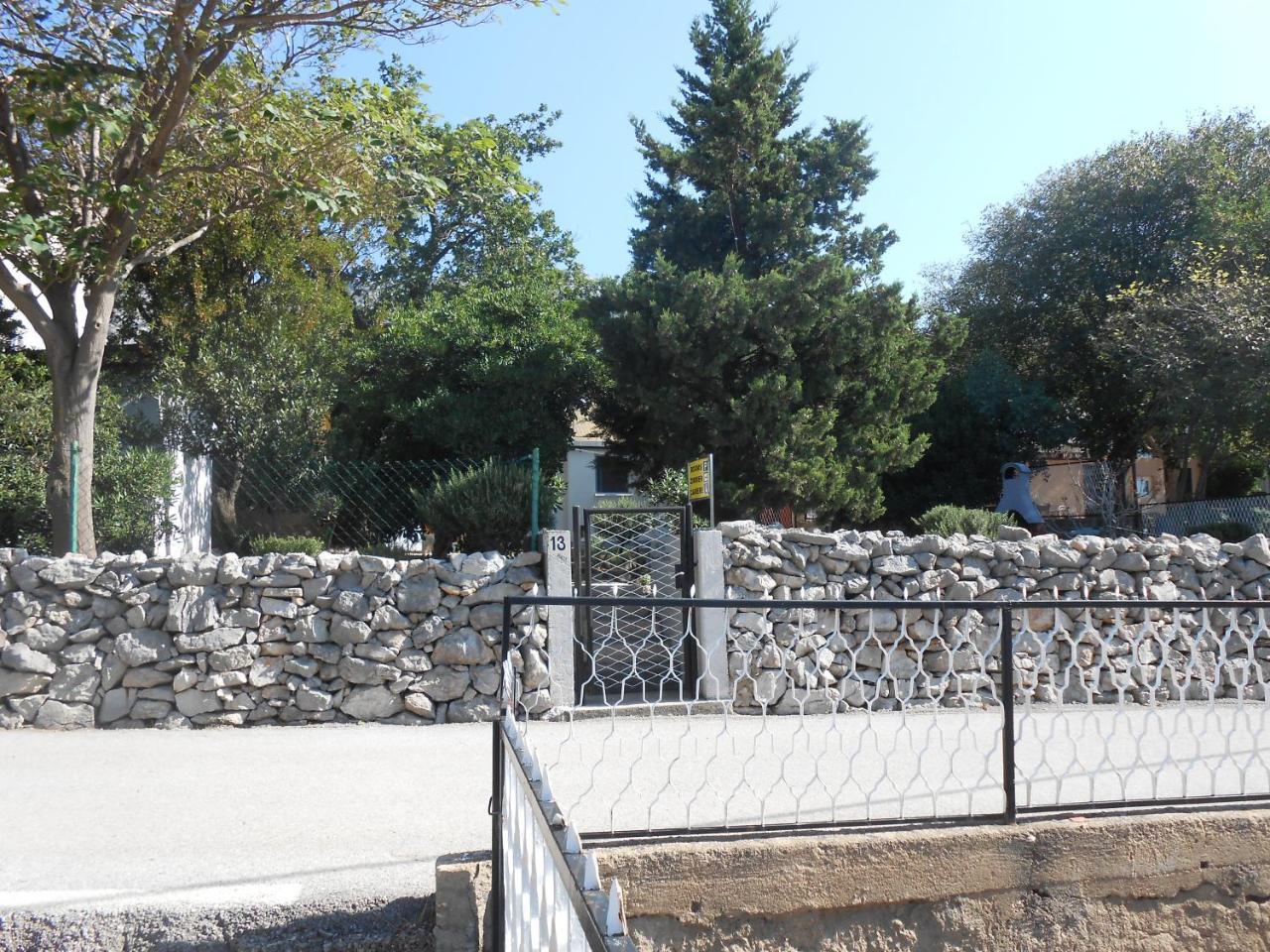 Apartman Davorka Karlobag Exterior photo